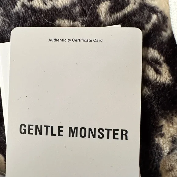 Gentle Monster SUNGLASSES FLATBA - Picture 2 of 7